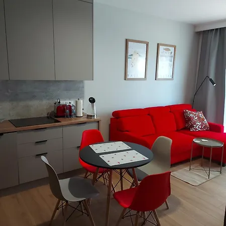 Baltic Red Apartament 科沃布热格